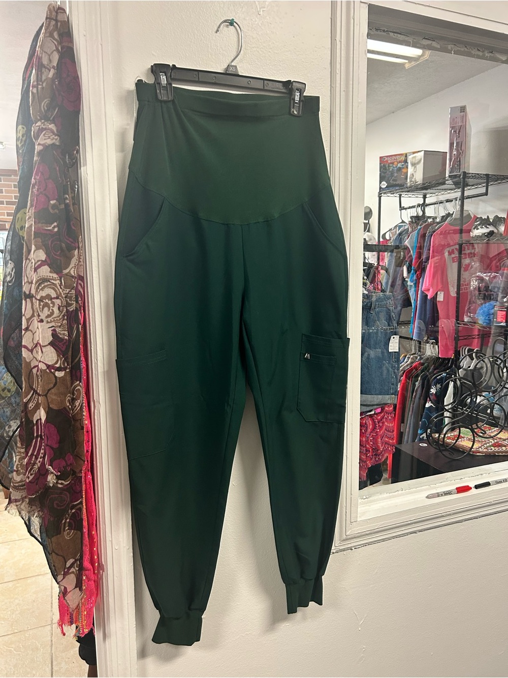 Alina Mae From Belly to Baby Maternity Jogger Scrub Pants Green Size M